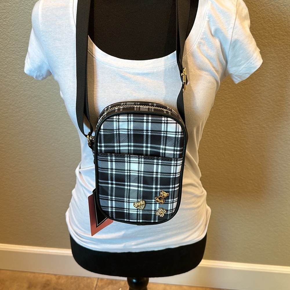 NWT Crossbody Cellphone bag